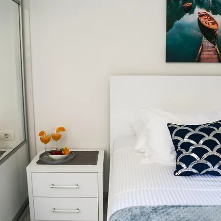 Beachfront Plaza Apartment