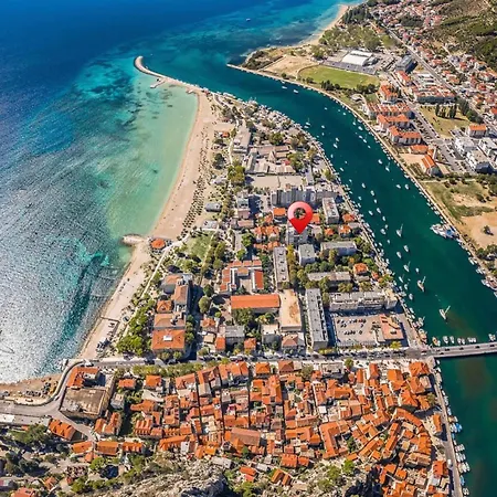 Apartment Beachfront Plaza Omiš