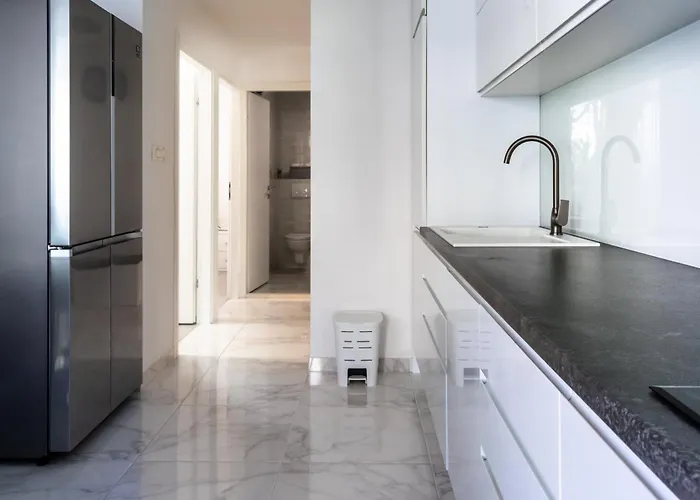 Beachfront Plaza Appartement