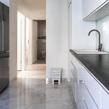 Beachfront Plaza Apartamento