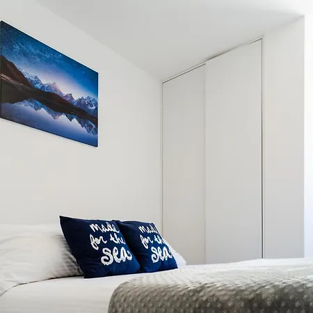 Beachfront Plaza Omiš