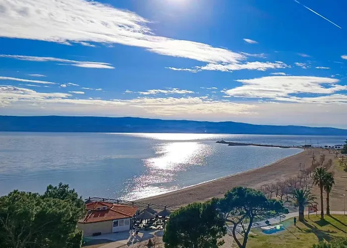 Beachfront Plaza *